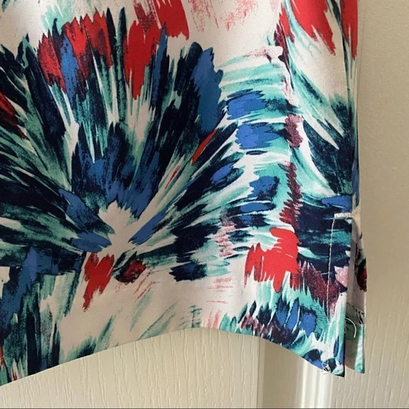 IZOD Golf Tennis Athletic Skort Skirt White Blue Red Floral Print Size 2 - Picture 8 of 16